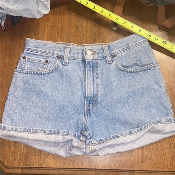 Vintage Levi Mom Short